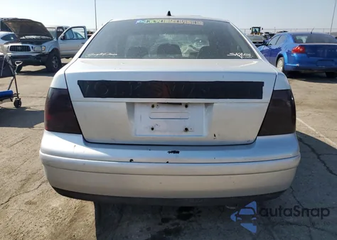 2003 Volkswagen Jetta Gls z USA, uszkodzony, nr VIN 3VWSK69M23M128654